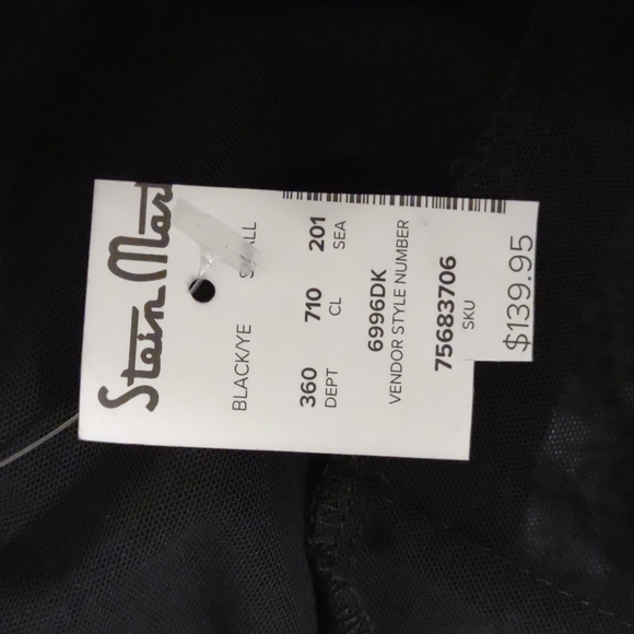 Dress - Picture 7 of 7